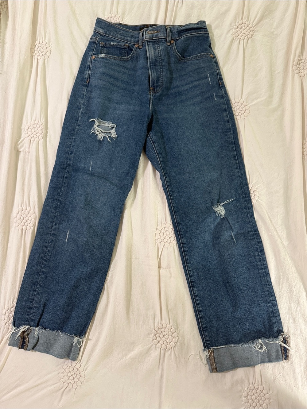 Women’s express modern straight, super high-rise distressed jeans